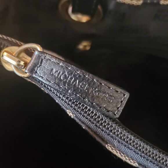 Michael Kors Jet Set Designer Shoulder Bag Travel Tote Purse, Tan & Black - Picture 9 of 9